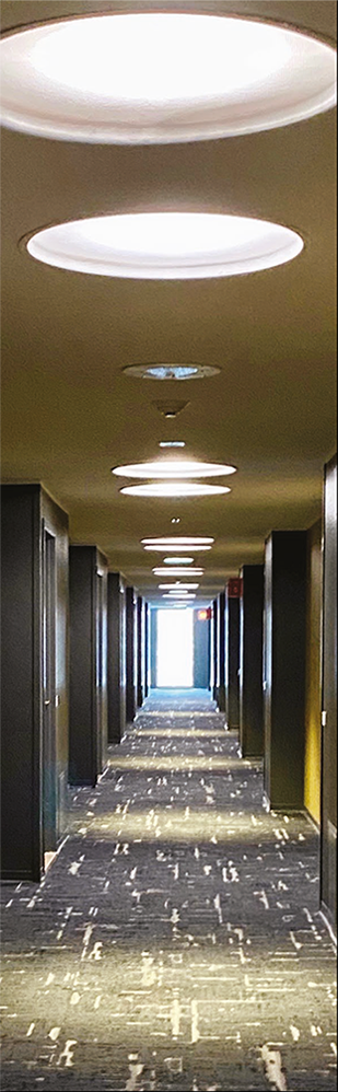 la_pyramide_02 Argyle Bureau