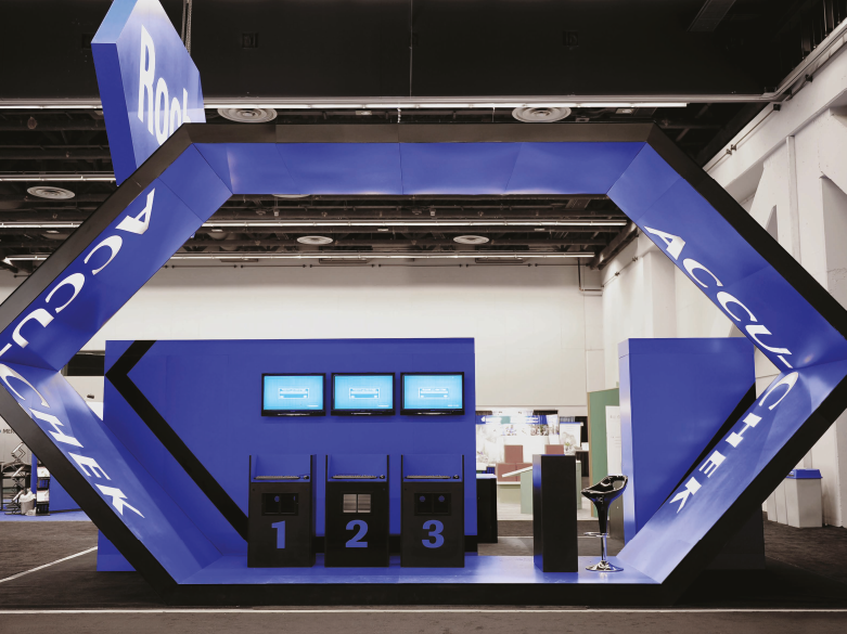 roche-diagnostics-bleu_0000_roche-diagnostics-bleu-01 Argyle - salle à manger