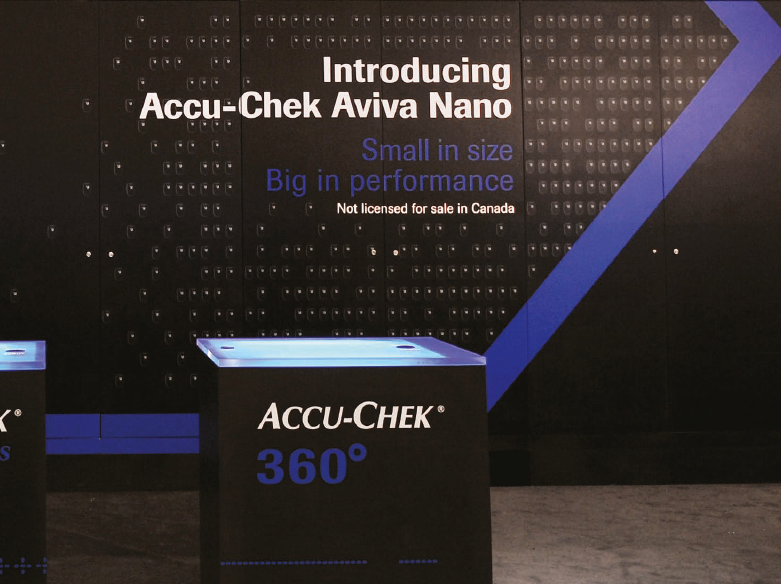 roche-diagnostics-bleu_0001_roche-diagnostics-bleu-02 Arglye - Rampe principale